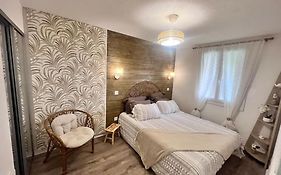 Bel appartement T2 refait à neuf avec piscine couverte de juin à fin septembre